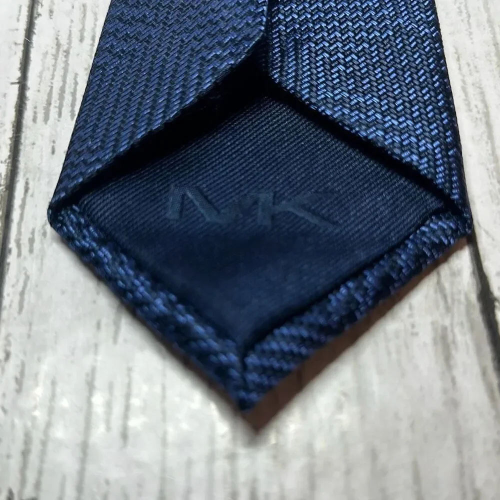Michael Kors Geometric Print Men's Silk Blend Necktie Blue NEW with‎ tags